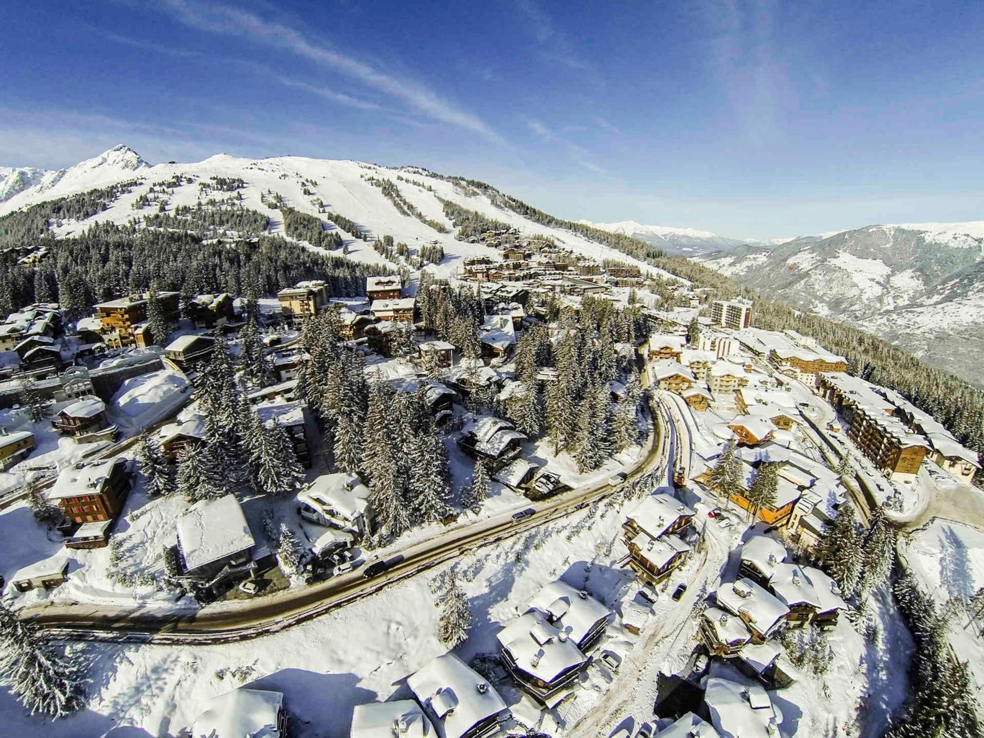 Appartement Contemporain Avec Sauna, Cheminee Et Parking Au Centre De Courchevel 1850 - Fr-1-564-35 Exterior foto